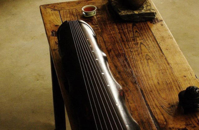 曲靖市古琴蕴含的传统文化，一把古琴制备出来要两年的时间